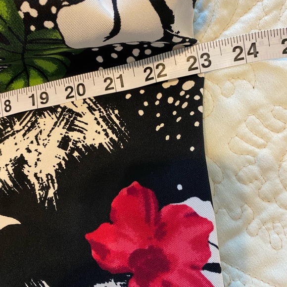 Dress Barn Hawaiian Print Sleeveless Dress - Picture 2 of 14